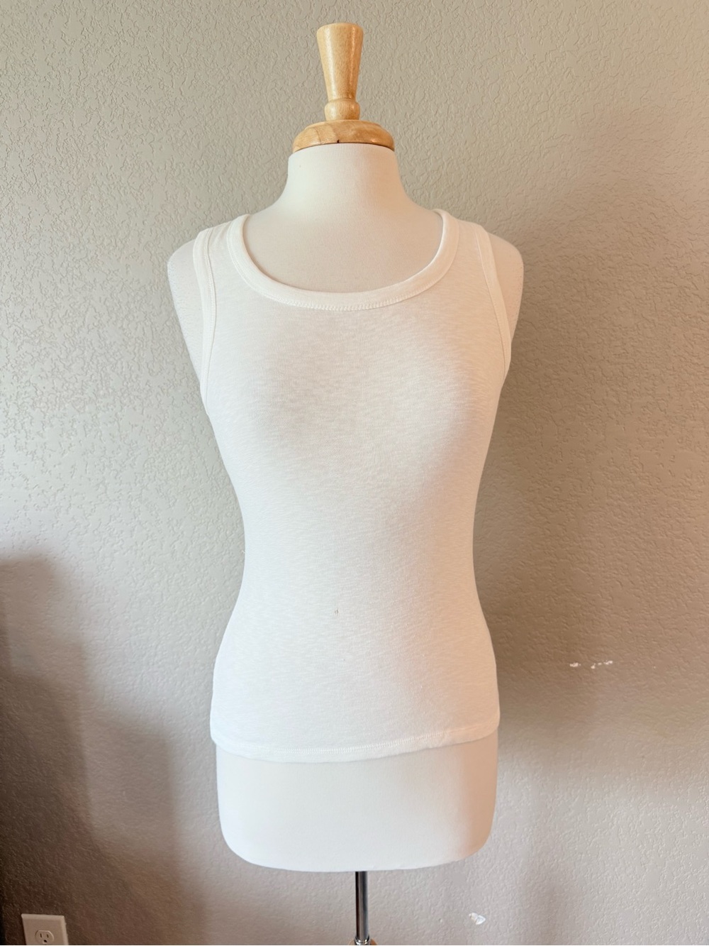 NWT Marled Essentials Ivory Fitted Tank Top XS Cotton Modal Flawed